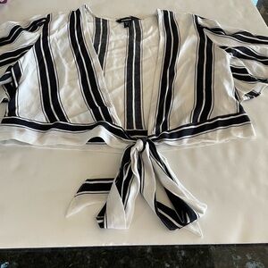 Express crop top dress top.  Size S/P in excellent condition.